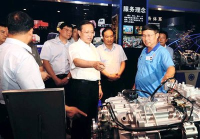 發(fā)改委副主任林念修蒞臨法士特調(diào)研 中國(guó)重型車網(wǎng)--傳播卡車文化 關(guān)注卡車生活